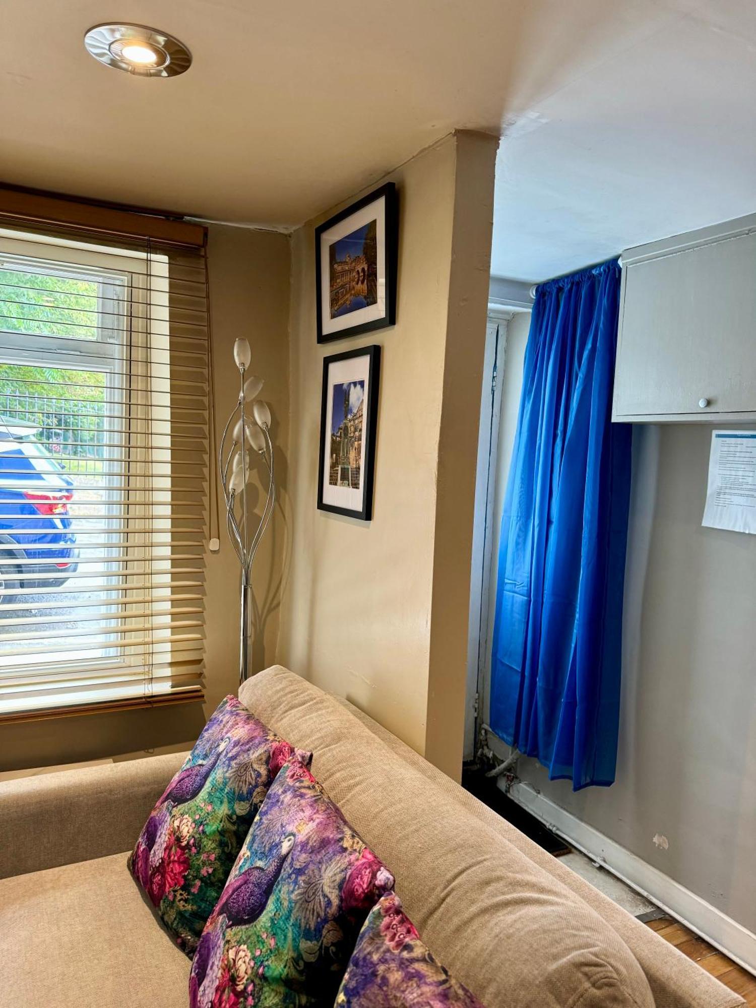 Beautiful Townhouse Next To Royal Victoria Park And Botanical Gardens Within Easy Walking Distance To Bath City Centre Экстерьер фото