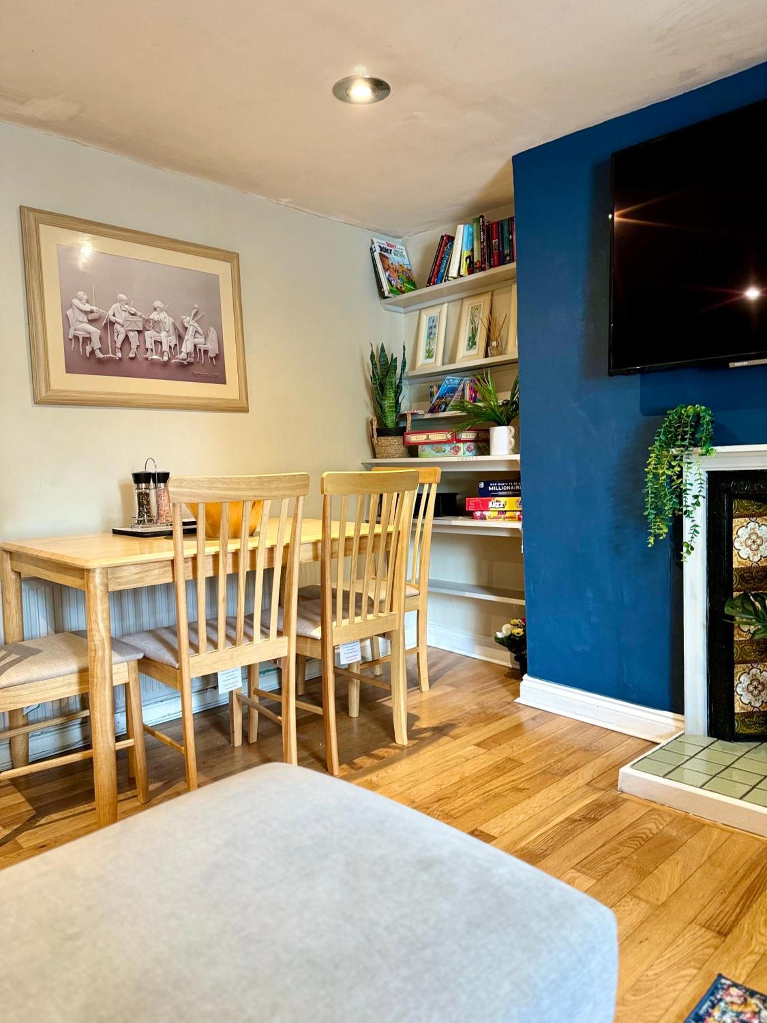 Beautiful Townhouse Next To Royal Victoria Park And Botanical Gardens Within Easy Walking Distance To Bath City Centre Экстерьер фото