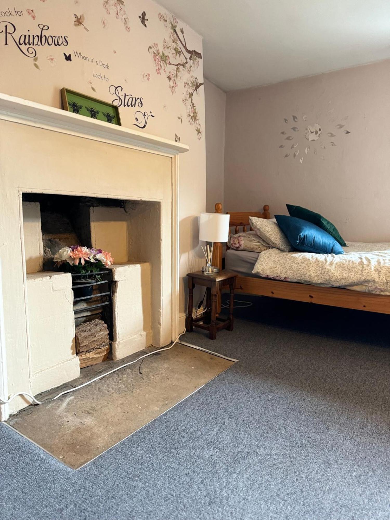 Beautiful Townhouse Next To Royal Victoria Park And Botanical Gardens Within Easy Walking Distance To Bath City Centre Экстерьер фото