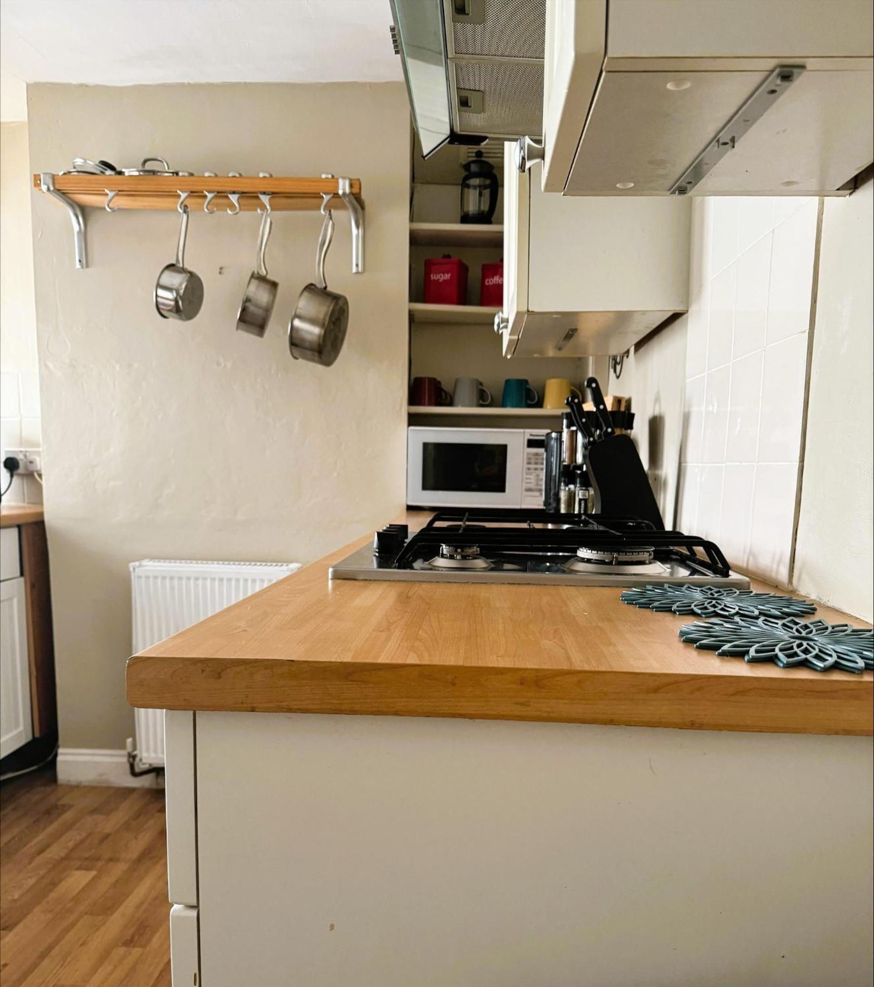 Beautiful Townhouse Next To Royal Victoria Park And Botanical Gardens Within Easy Walking Distance To Bath City Centre Экстерьер фото